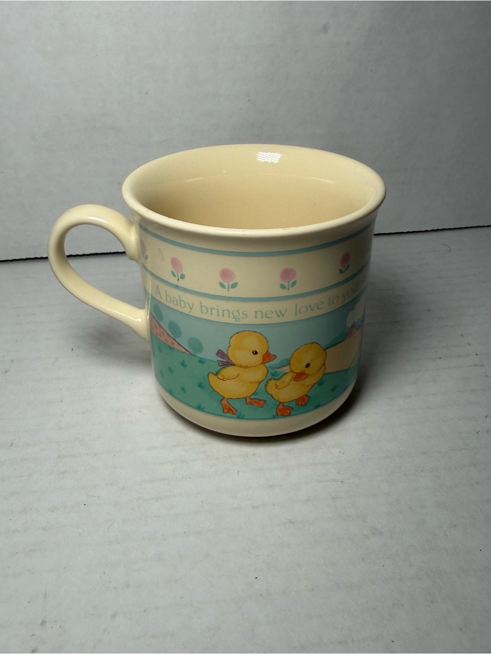 HALLMARK 1984 Mini Mug Tea Cup Easter Chicks Kiddie Cup Ceramic New Baby Pastels